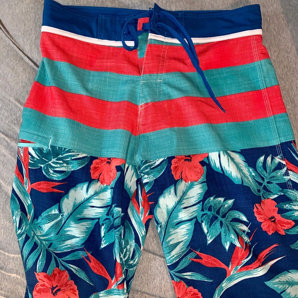 BURNSIDE BOARDSHORTS